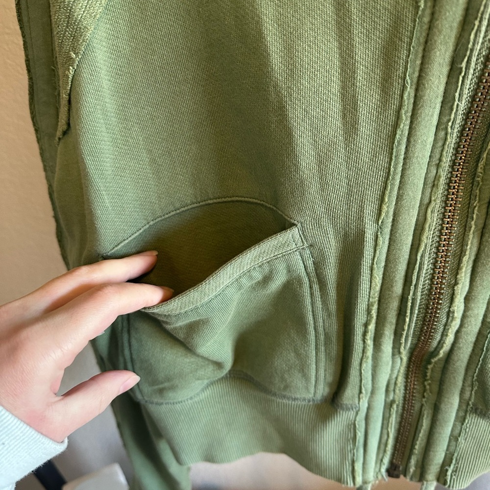 NWT, We The Free Townes Cardi in Green Bay - Picture 6 of 10